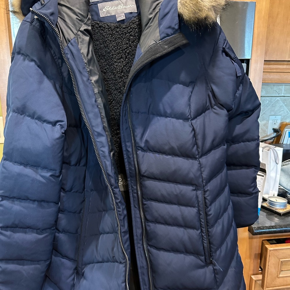 Eddie Bauer Women's Dark Blue Puffer Jacket